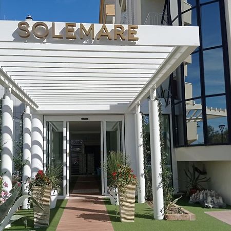 Solemare Hotel E Residence Misano Adriatico Exterior foto