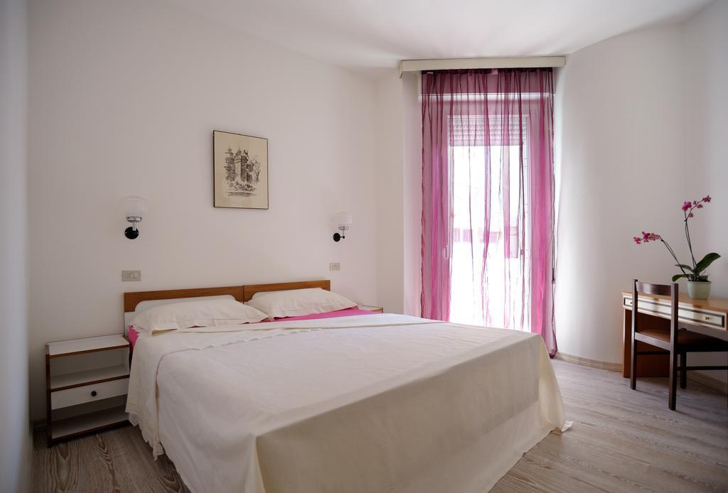 Solemare Hotel E Residence Misano Adriatico Quarto foto